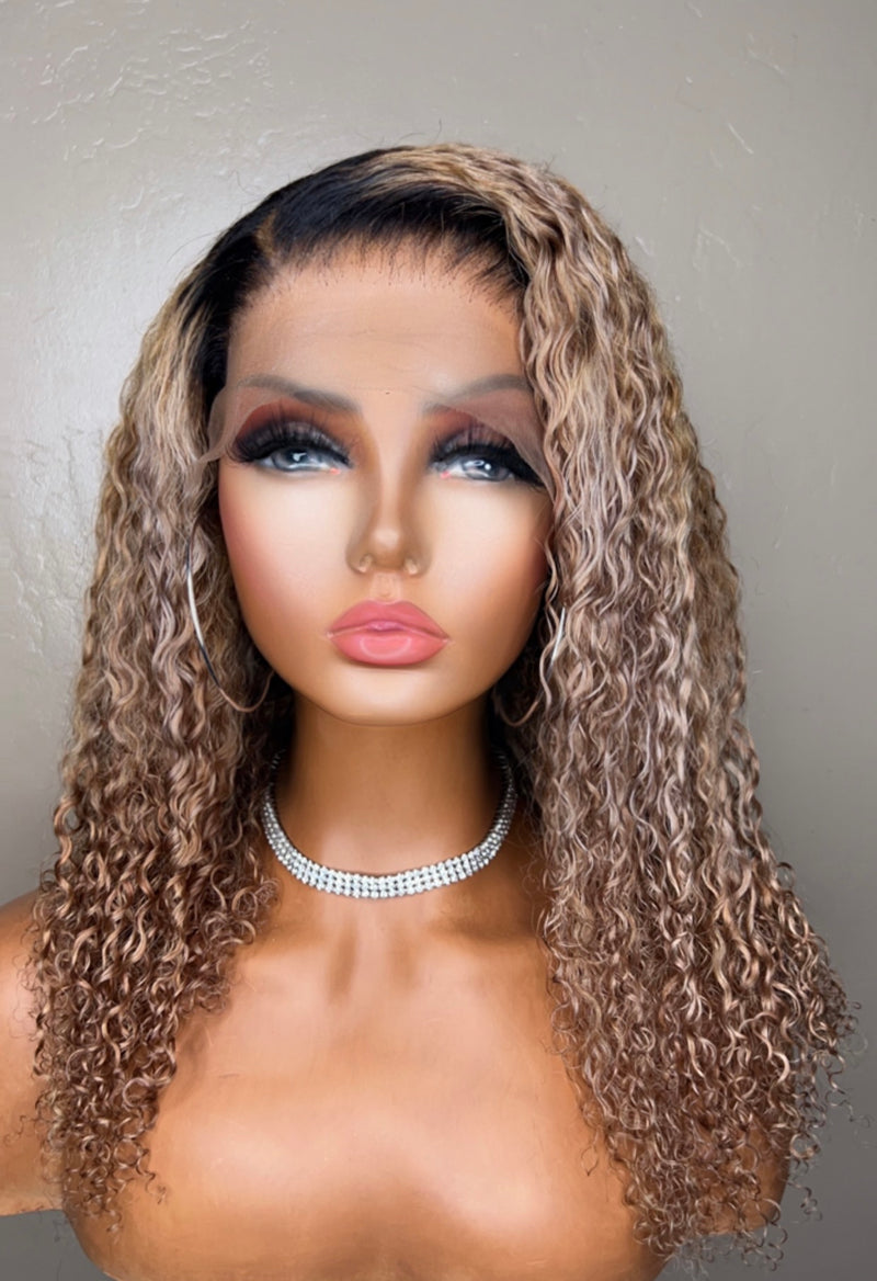 Honey blonde wig in style Corie