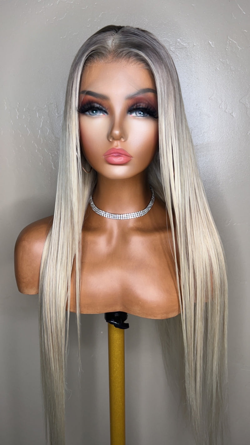 Long blonde wig with dark roots